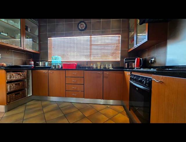 4 BEDROOM HOUSE FOR SALE IN BRACKENDOWNS